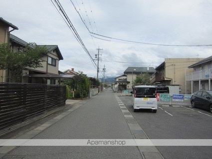 長野県長野市青木島町青木島乙[1K/24.79m2]の駐車場1