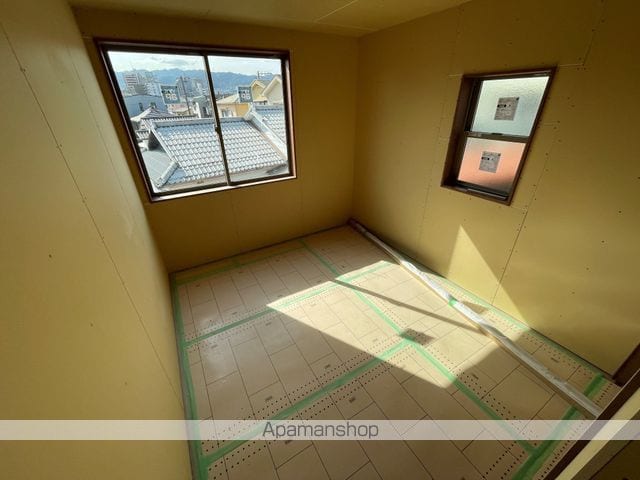 今津山中町7戸建の内装写真