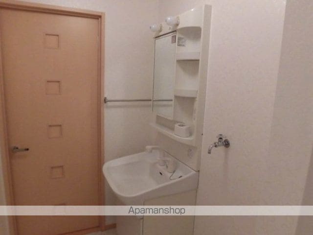 ロイヤルパーク 弐番館の内装写真