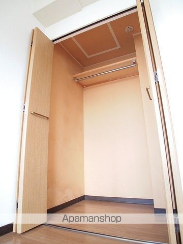 サークヒル学園前の内装写真