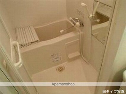 コンフォリア谷塚[1K/25.2m2]のバス