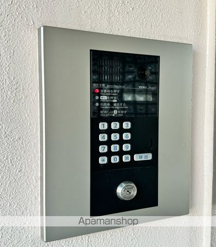 エクラ東住吉IIの玄関写真