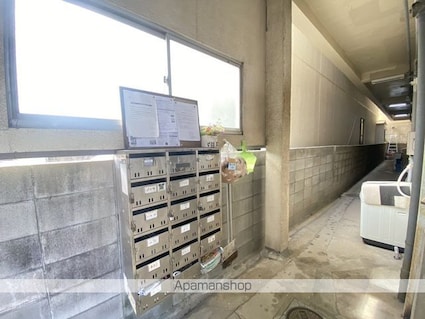 石田ビル[2K/38m2]の共用部1