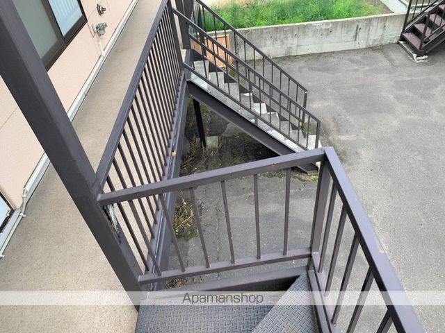 5条マンションA棟の玄関写真
