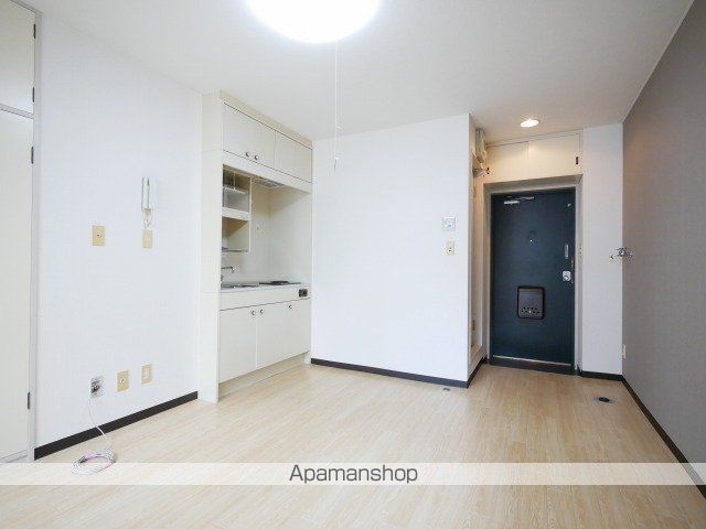 サイレンス医大前の内装写真