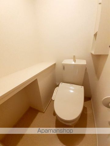 ワン リヴァーの内装写真