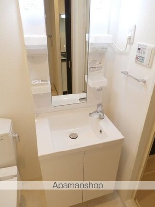 神奈川県横浜市西区中央１丁目[1K/23.3m2]の洗面所