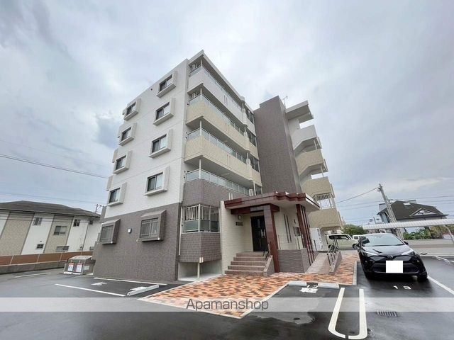 ヒカオオリエントマンション南館の外観写真