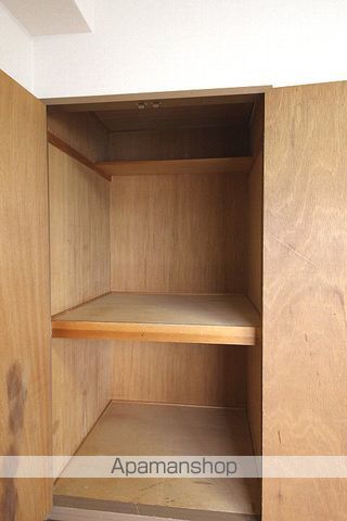 シャトー栄根IIの内装写真