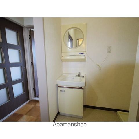レジデンス三石塚の内装写真