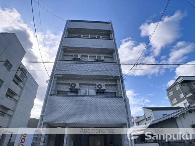 渡部ビルの外観写真