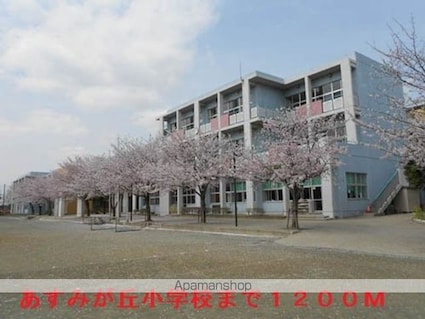 タワースクエア[1LDK/46.22m2]の周辺3