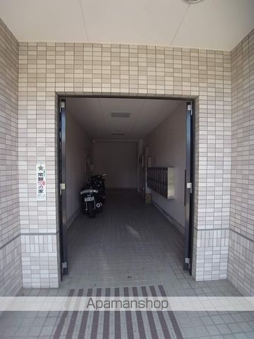 トレンツマンションの外観写真