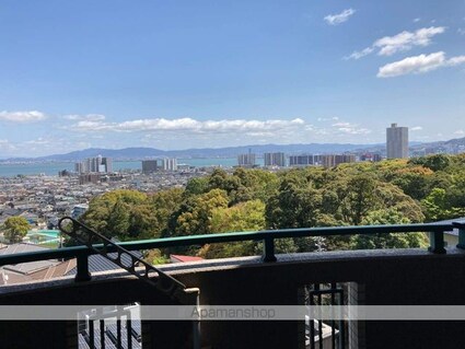 ロータリーマンション西大津ラクスヒルズ[2LDK/65.29m2]の共用部1