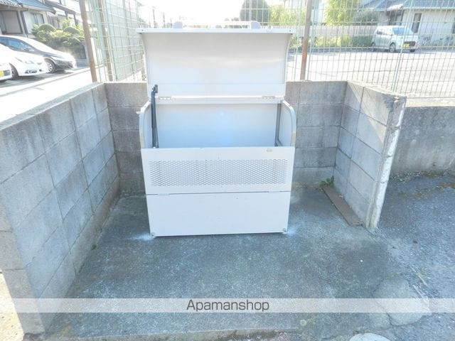 東第13コーポの外観写真