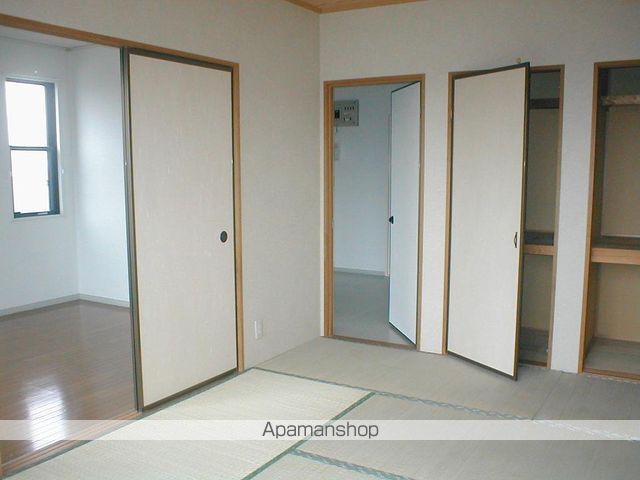 ジェッダハイツの内装写真
