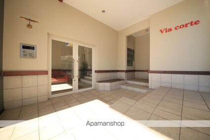 ヴィーアコルテ[1K/23.2m2]のエントランス