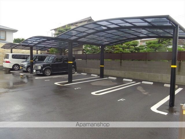 和歌山県和歌山市三葛[3LDK/71.28m2]の駐車場2