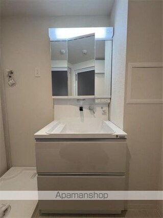 東京都練馬区高松１丁目[2LDK/62.83m2]の洗面所