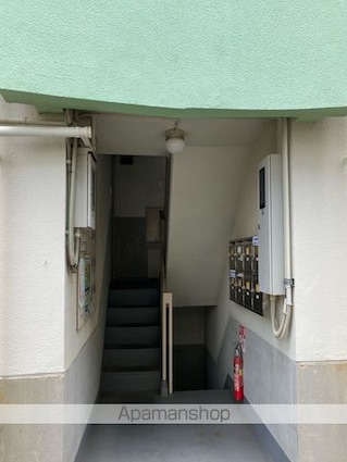 愛媛県新居浜市宇高町１丁目[2LDK/50.58m2]のエントランス