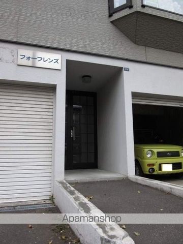 フォーフレンズの玄関写真