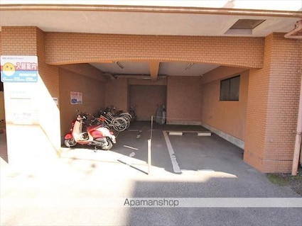 アルバートル亜沙野[1R/41.23m2]の駐車場1