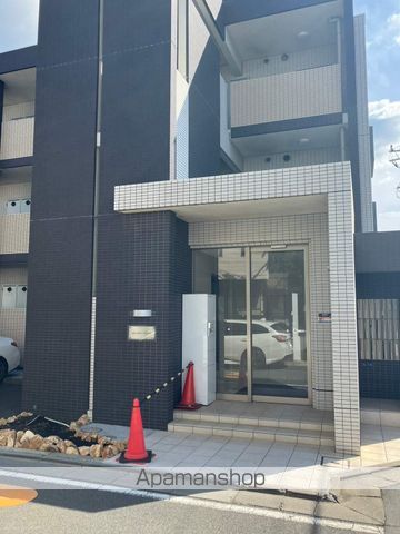 グランシャリオ鵠沼の玄関写真