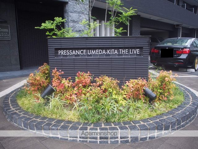プレサンス梅田北ザ・ライブの玄関写真