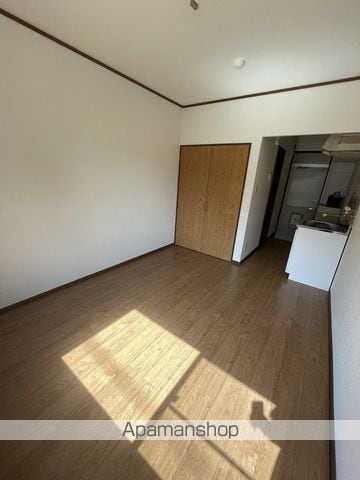 シャトーレ中里の内装写真