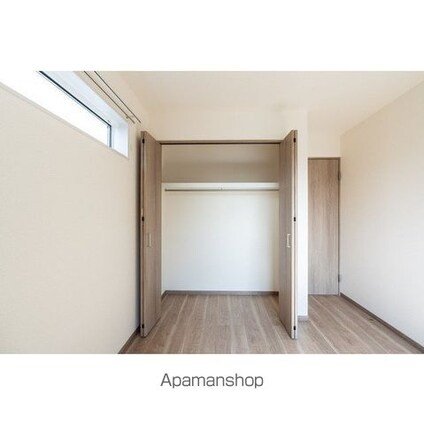 上北沢１丁目貸家２号棟[3LDK/86.94m2]の収納2