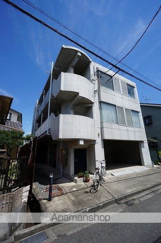 西岡マンションの外観写真