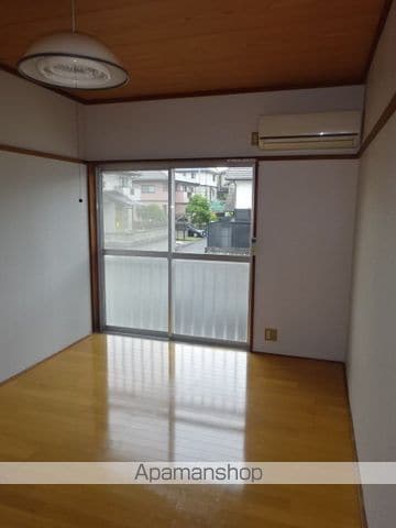 Set ten Fの内装写真