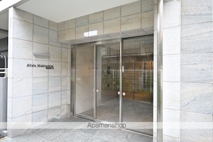 東京都新宿区西落合２丁目[1K/25.18m2]のエントランス1