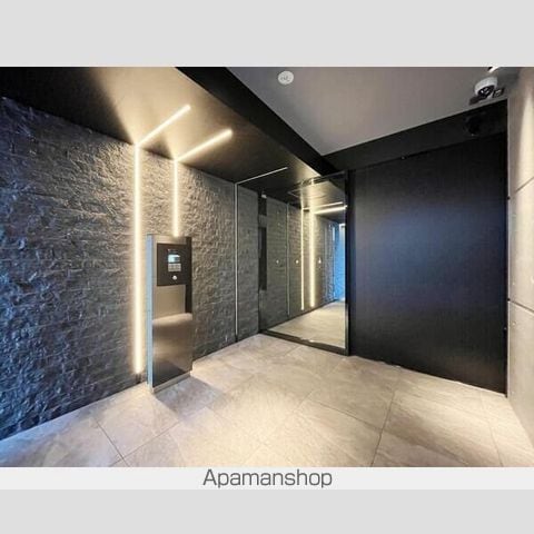 S−RESIDENCE難波大国町DOMINAの玄関写真