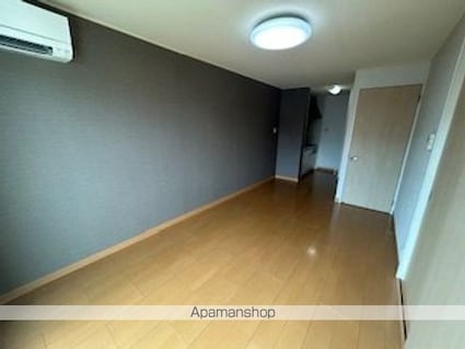 メゾン栗東[1LDK/40m2]のリビング・居間