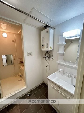 TREVENTI美術館西の内装写真