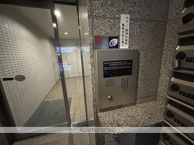 ルミエール幟の玄関写真