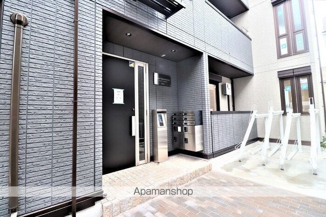 セレスティア高島平IIの玄関写真