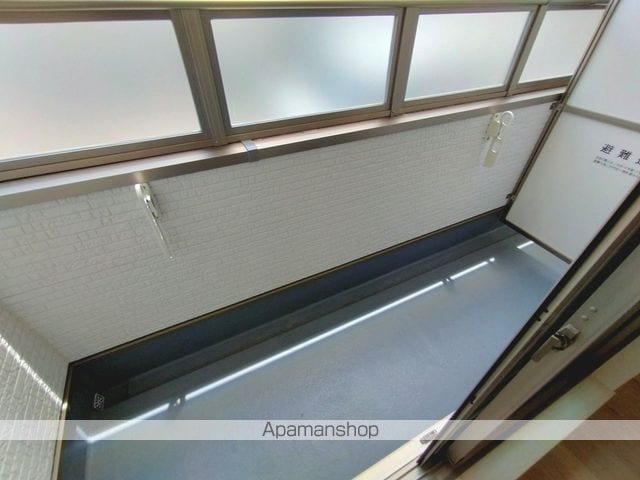 クリエオーレ菱江IIIの内装写真