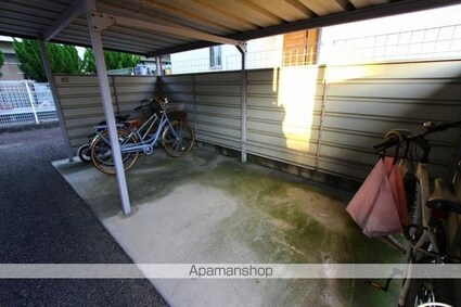 ロイヤルコートセラ[3DK/67.17m2]の共用部1