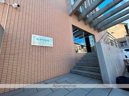 エルスタンザ下北沢[1R/36.95m2]のエントランス1