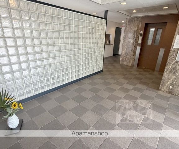 ラポート折坂の玄関写真