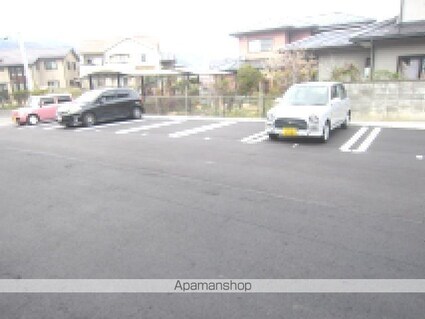 パーシモン三本柳[2LDK/52.09m2]の駐車場1