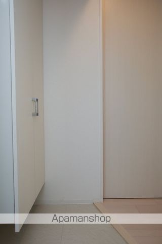 セレニテ梅田ESTの内装写真