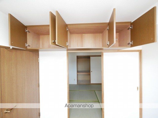 ドミ山鼻九条の内装写真