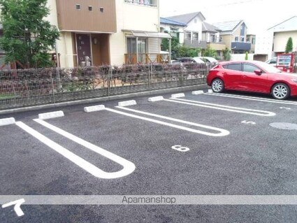 アニバーサリー[1LDK/33.12m2]の駐車場