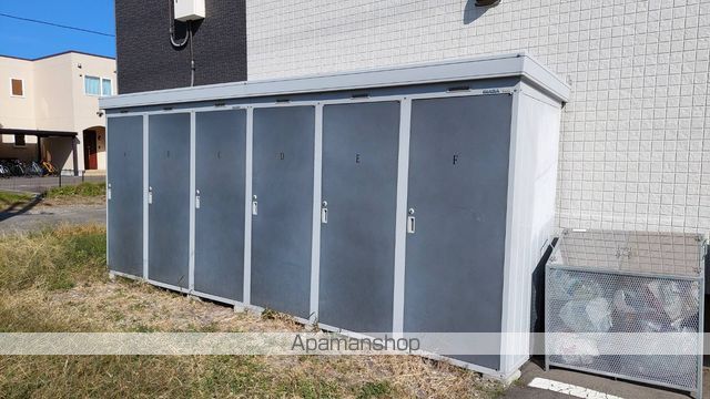 リトルシュシュの外観写真
