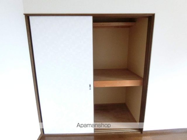 レジデンス高田 Iの内装写真
