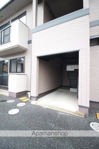サンセール下中野の玄関写真