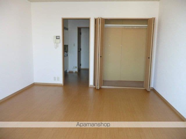 フィアヤーレスツァイテンIの内装写真